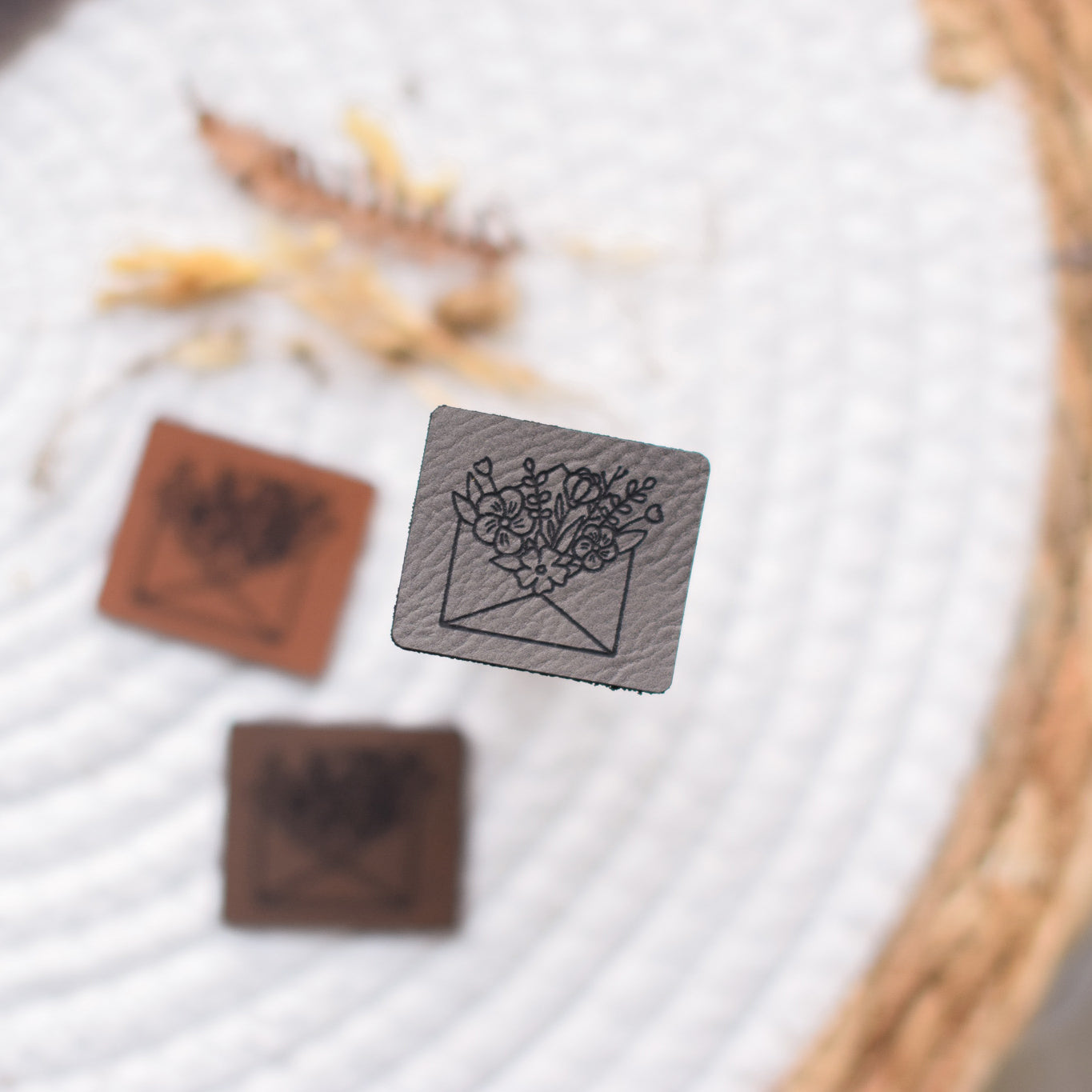 Kunstlederlabel "Blühender Umschlag"