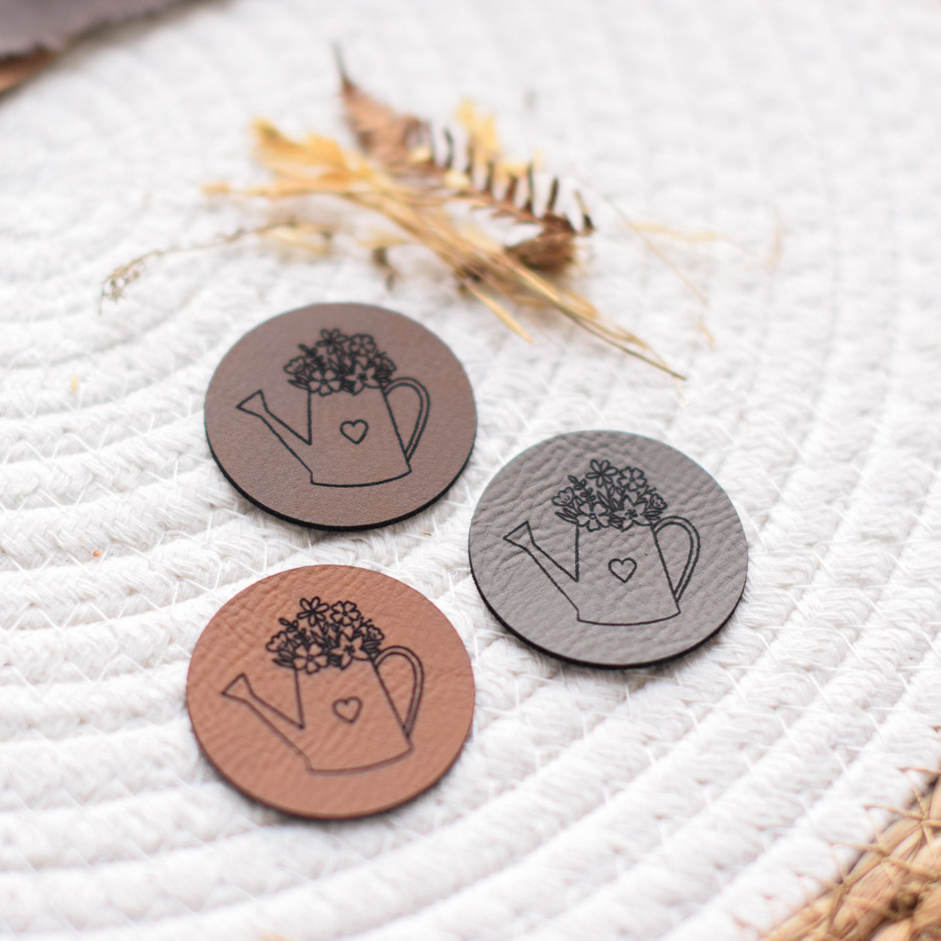 Kunstlederlabel "Blühende Gießkanne"