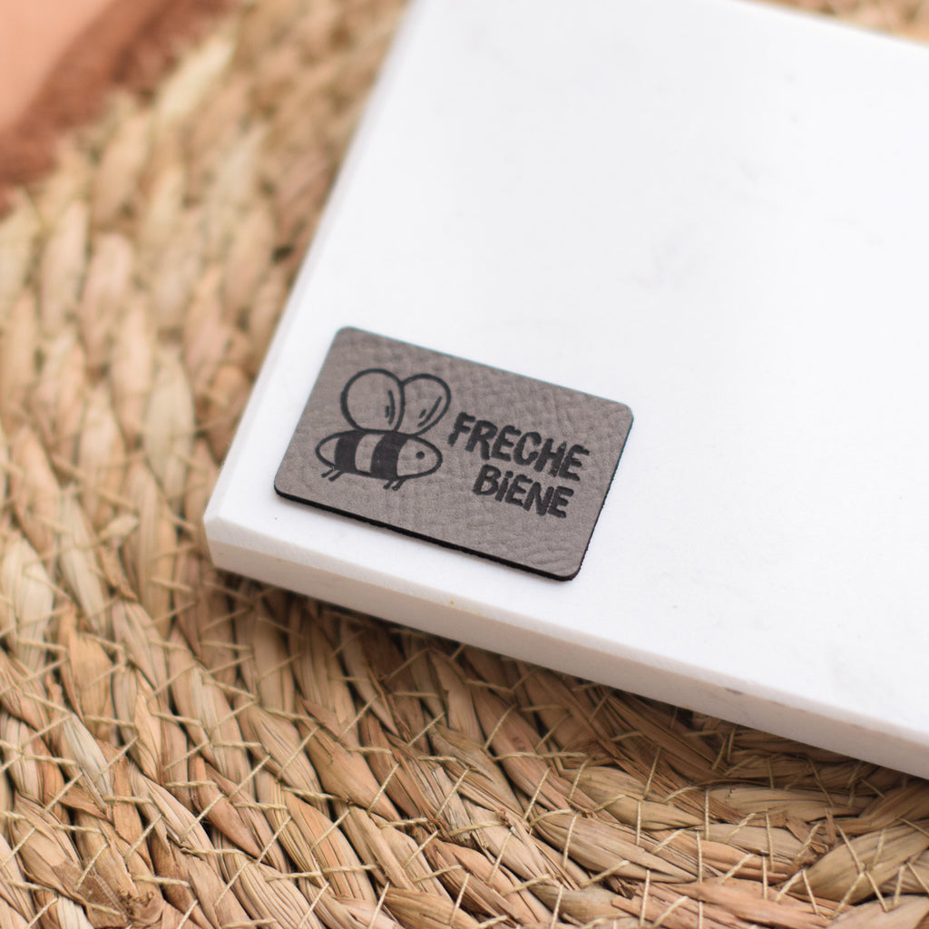 Kunstlederlabel "Freche Biene"