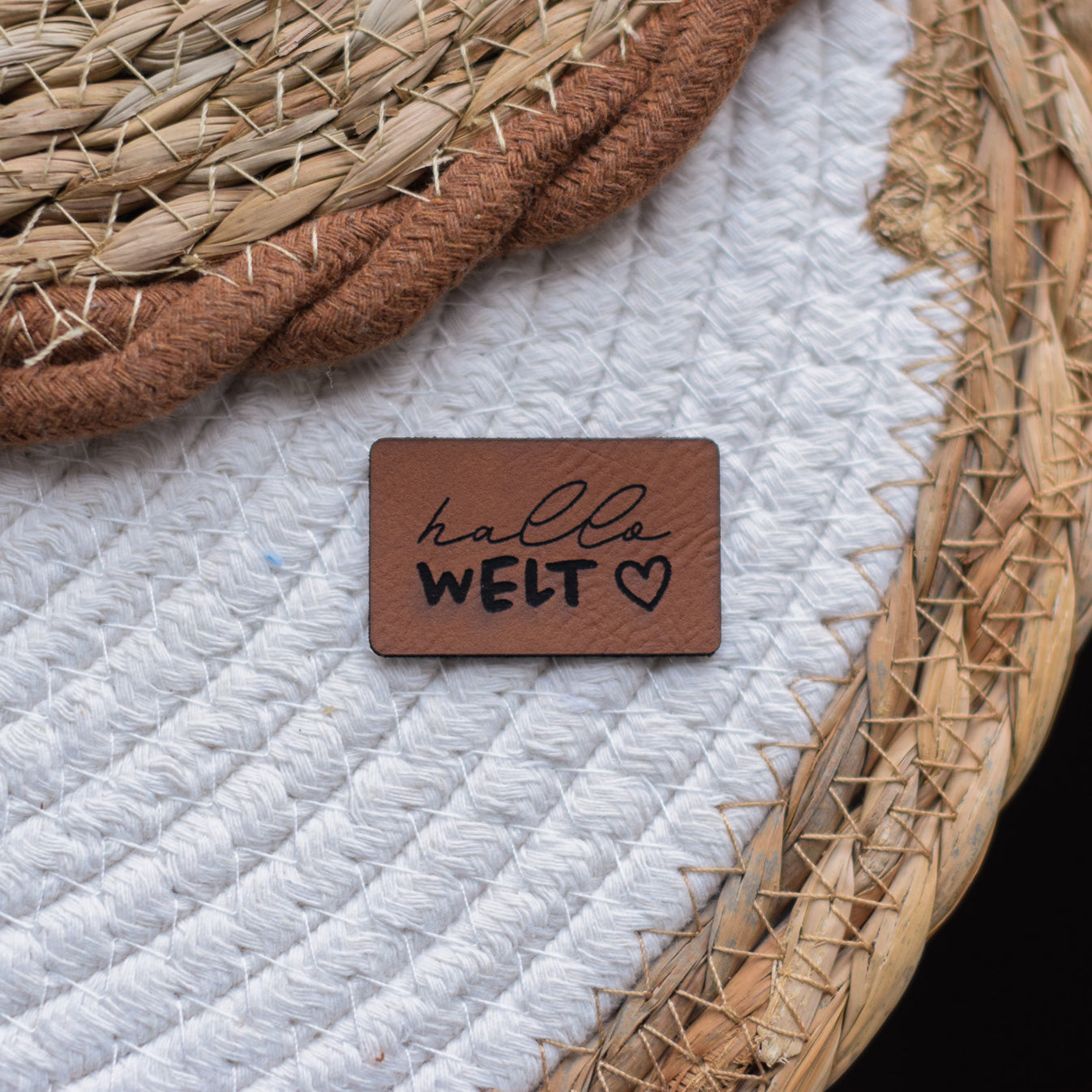 Kunstlederlabel "Hallo Welt - Herz"