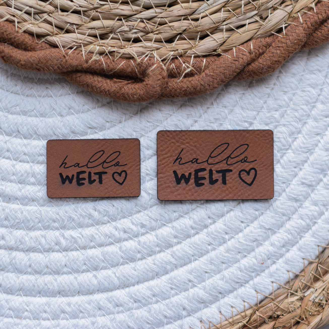 Kunstlederlabel "Hallo Welt - Herz"