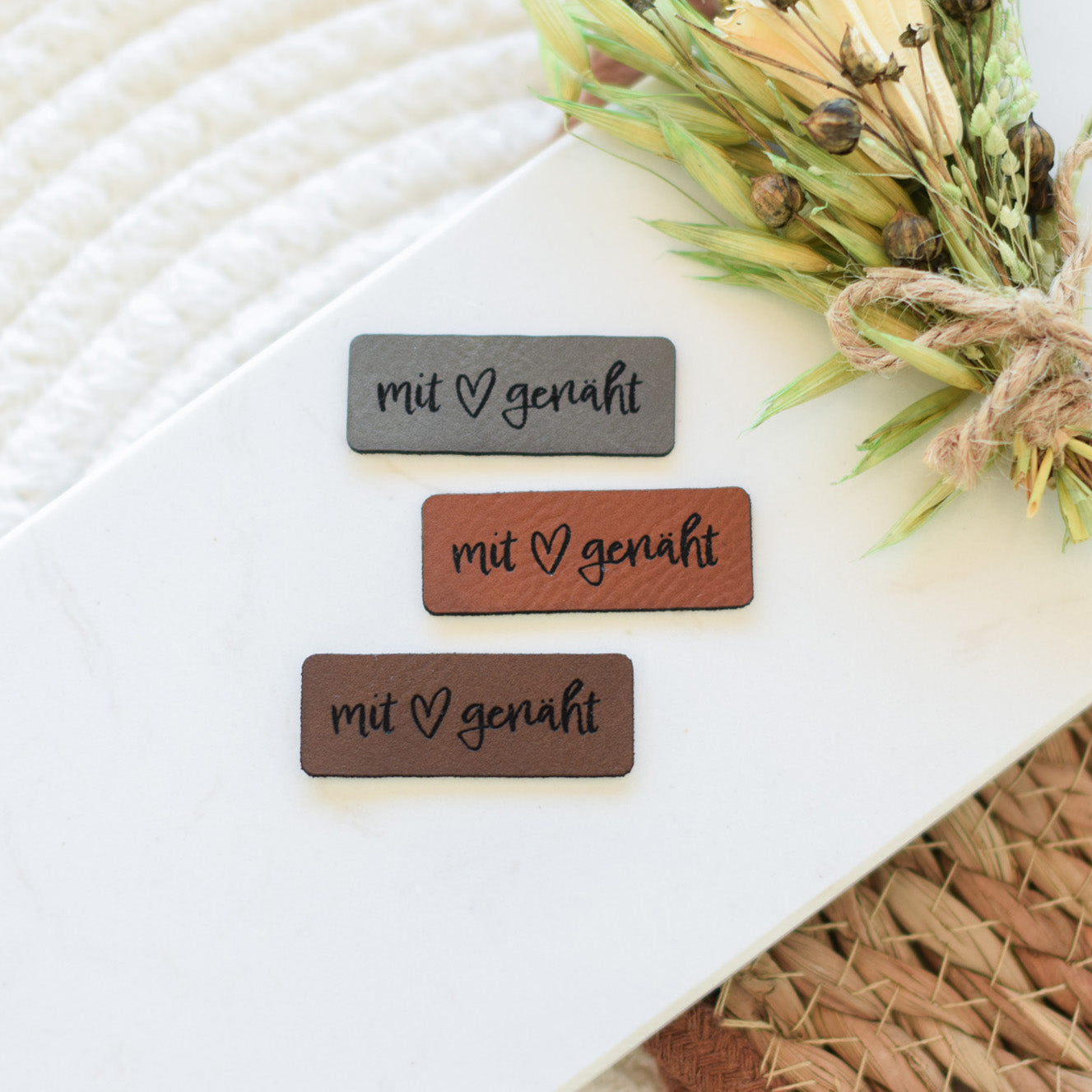 Kunstlederlabel "mit Liebe genäht"