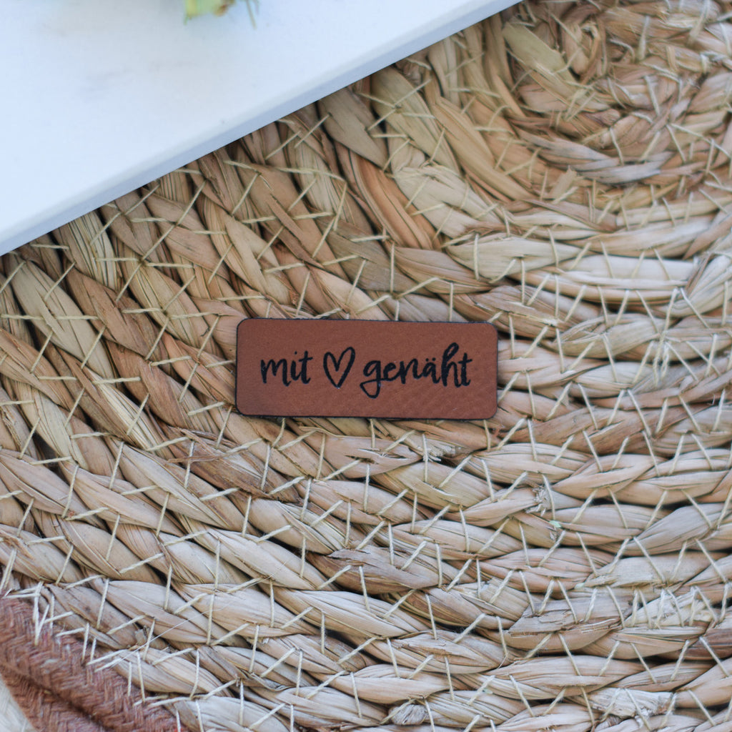 Kunstlederlabel "mit Liebe genäht"