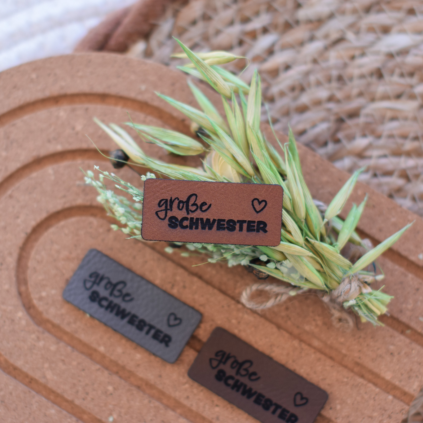 Kunstlederlabel "große Schwester"