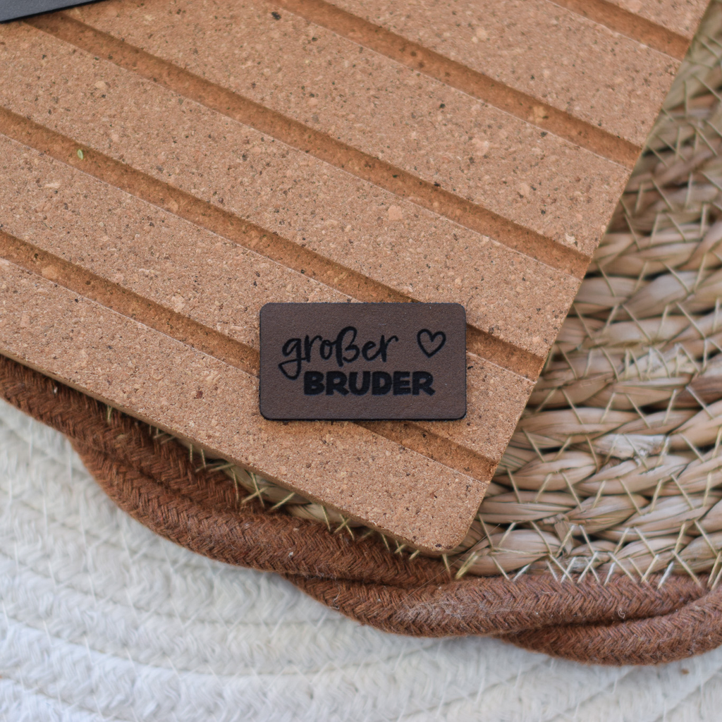 Kunstlederlabel "großer Bruder"