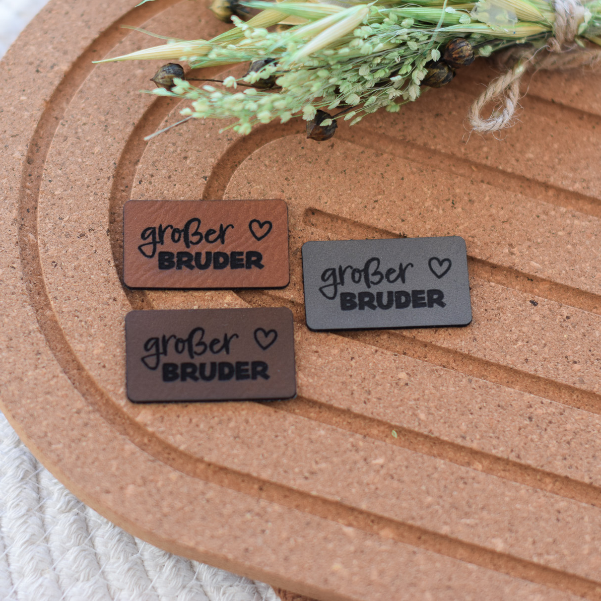 Kunstlederlabel "großer Bruder"