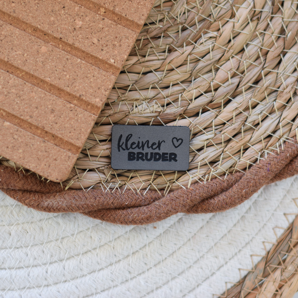 Kunstlederlabel "kleiner Bruder"