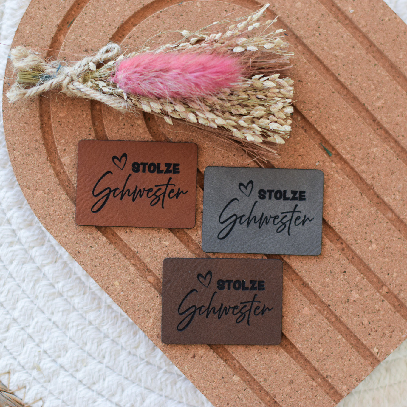 Kunstlederlabel "stolze Schwester"