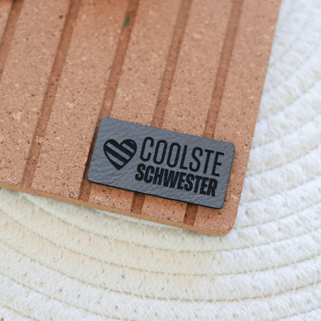 Kunstlederlabel "coolste Schwester"
