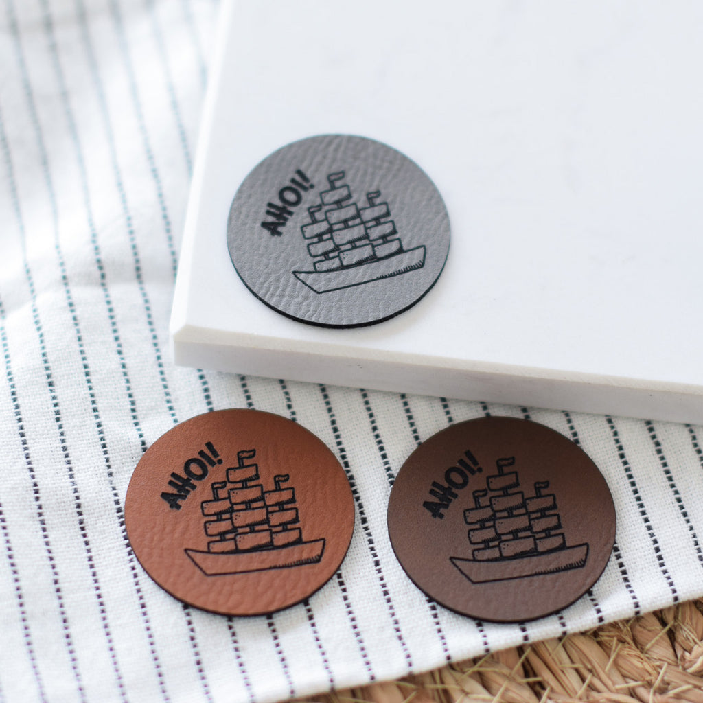 Kunstlederlabel "Schiff Ahoi!"