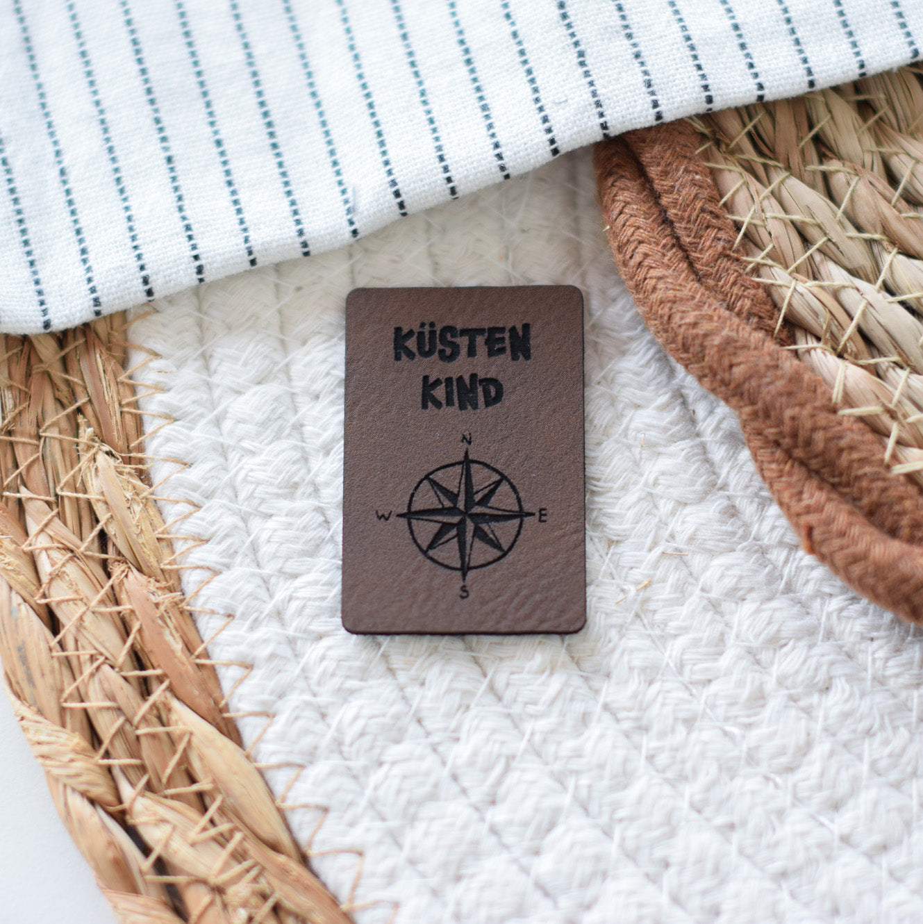 Kunstlederlabel "Küstenkind Kompass"
