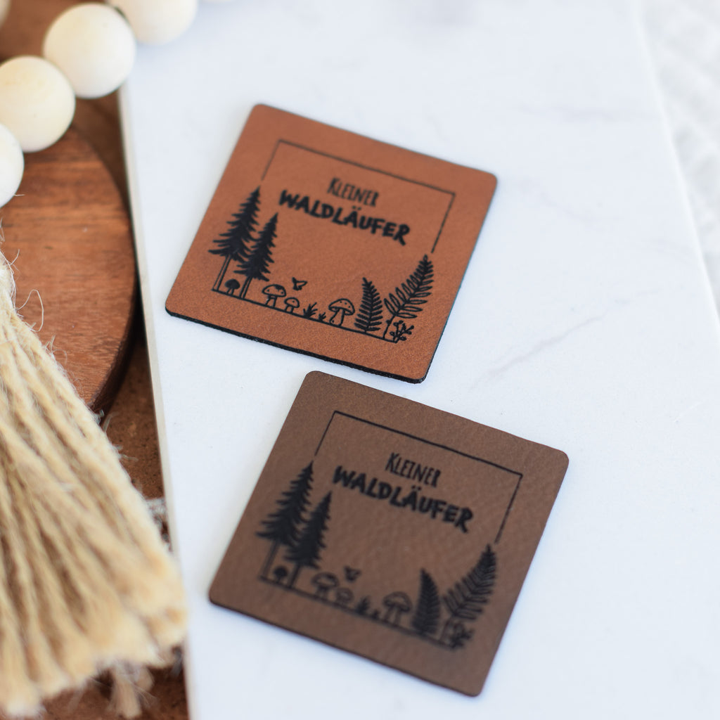 Kunstlederlabel "Kleiner Waldläufer"